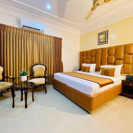 World Inn Hotel Karachi Esterno foto