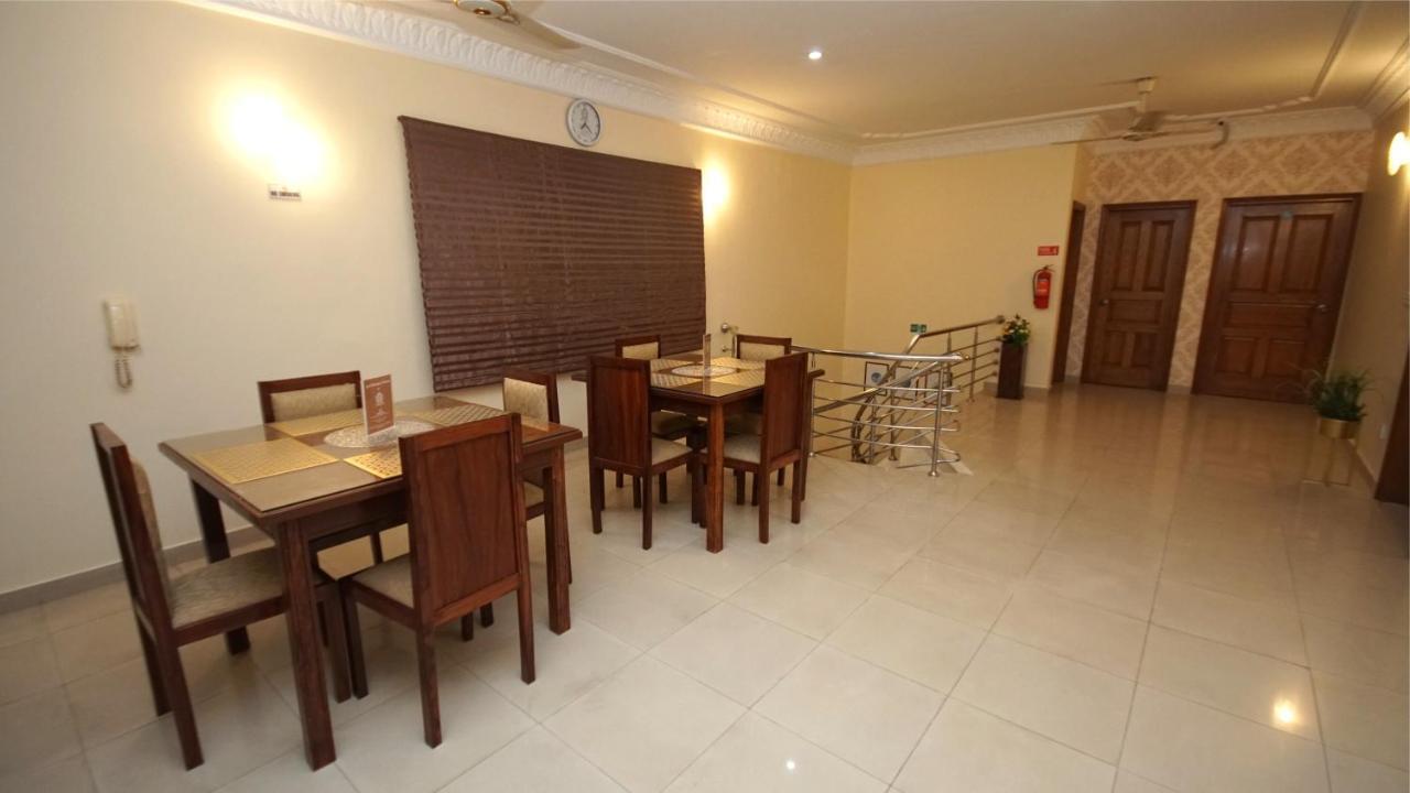 World Inn Hotel Karachi Esterno foto