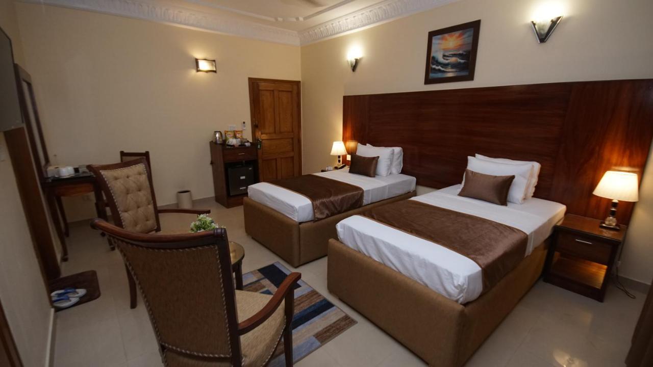 World Inn Hotel Karachi Esterno foto