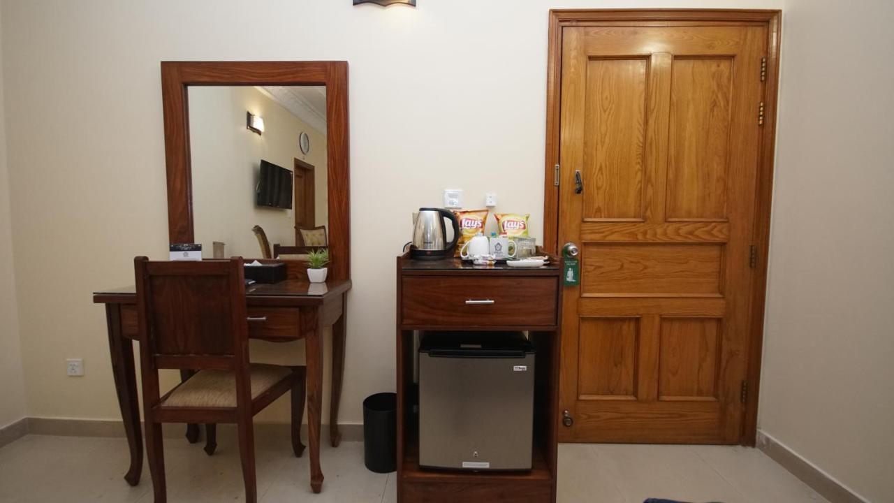 World Inn Hotel Karachi Esterno foto