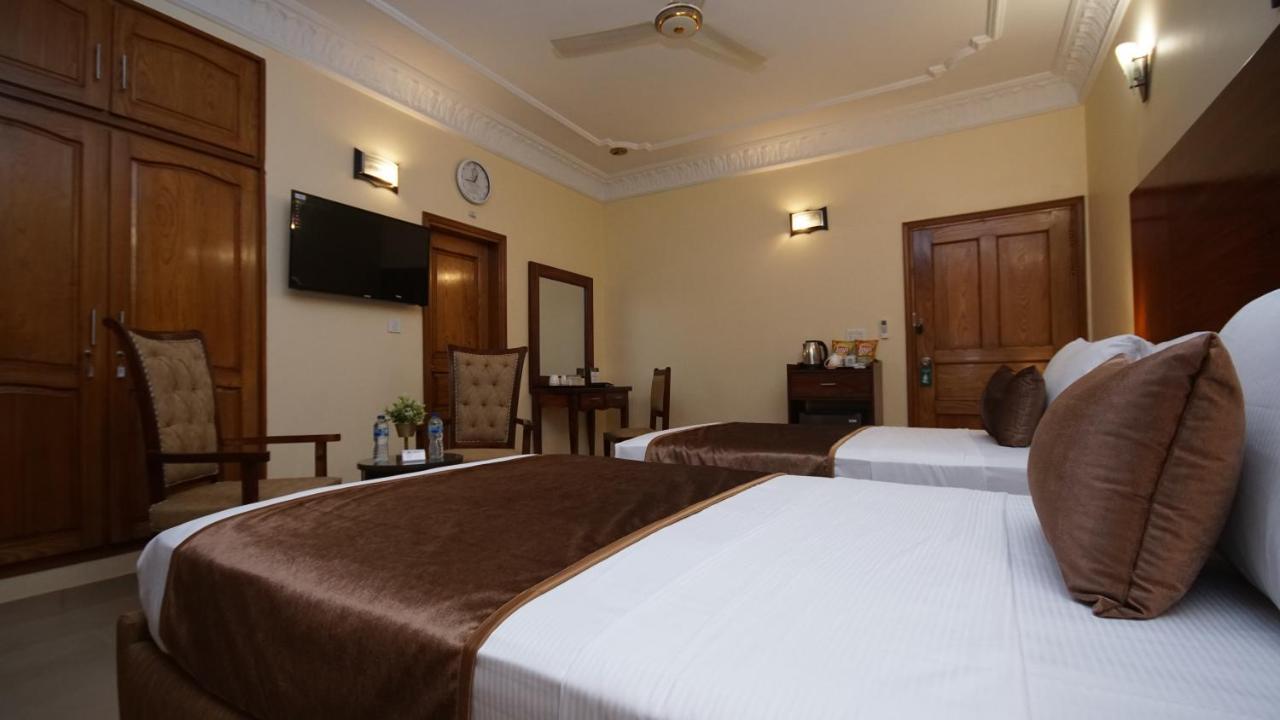 World Inn Hotel Karachi Esterno foto