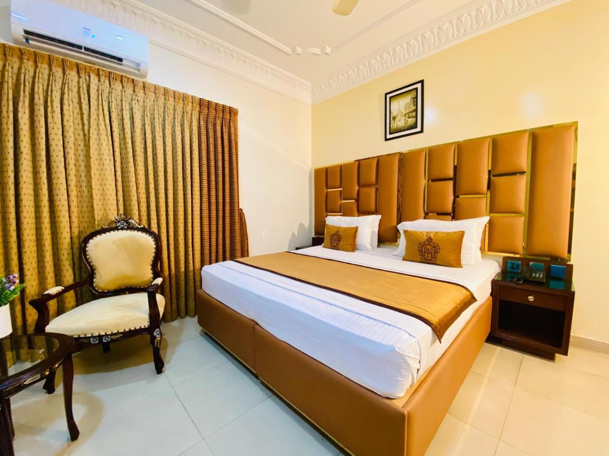 World Inn Hotel Karachi Esterno foto